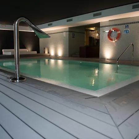 Prestige Victoria Szálloda Roses