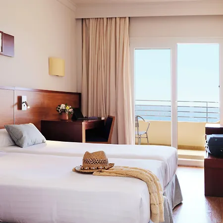 Prestige Victoria Roses