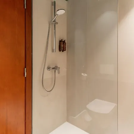 Prestige Victoria Hotell